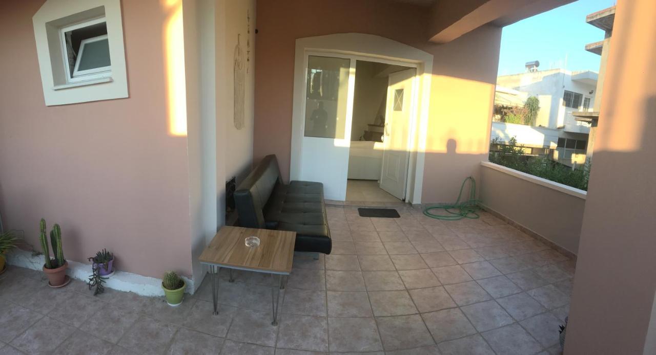 Mersini Apartment Ханья Экстерьер фото